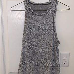 lululemon tank top!